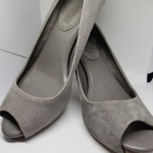 Banana Republic suede high heel shoes, 71/2"